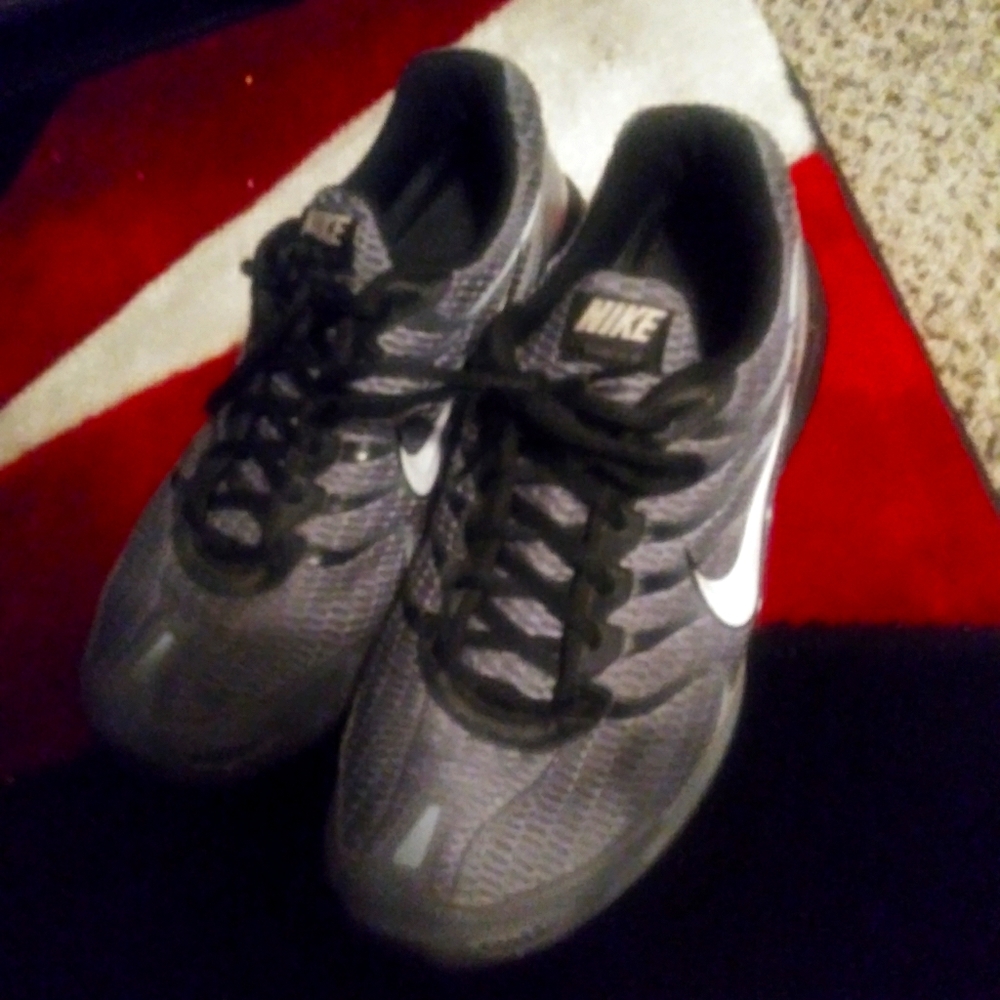 COPY - Nike Torch sz 10.5